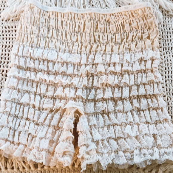 Vintage Coquette Cottagecore High Waisted Dainty Lace Petti Bloomer Shorts - Picture 4 of 10